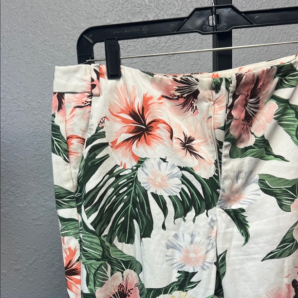 Spring Summer Floral Pattern Pants - Picture 3 of 4